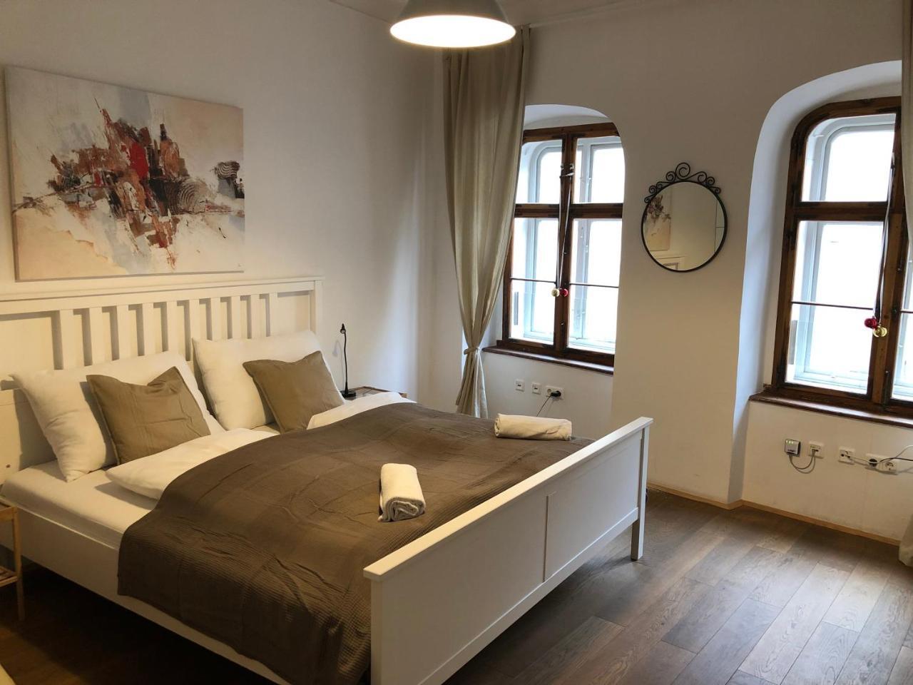 Boutique Hostel Zum Goldenen Kegel Wien Exterior foto